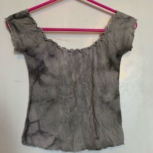 Size small tie dye. Off the should crop top.